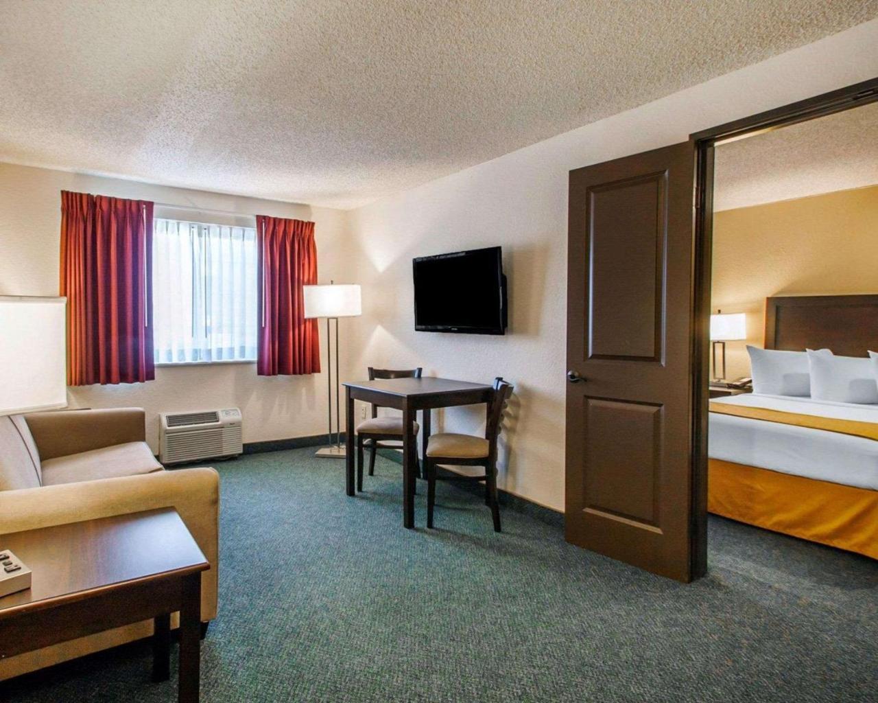 Quality Inn & Suites Springfield Dış mekan fotoğraf