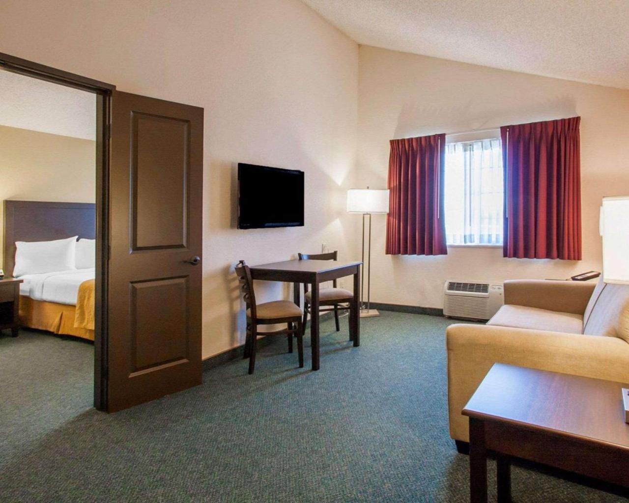 Quality Inn & Suites Springfield Dış mekan fotoğraf