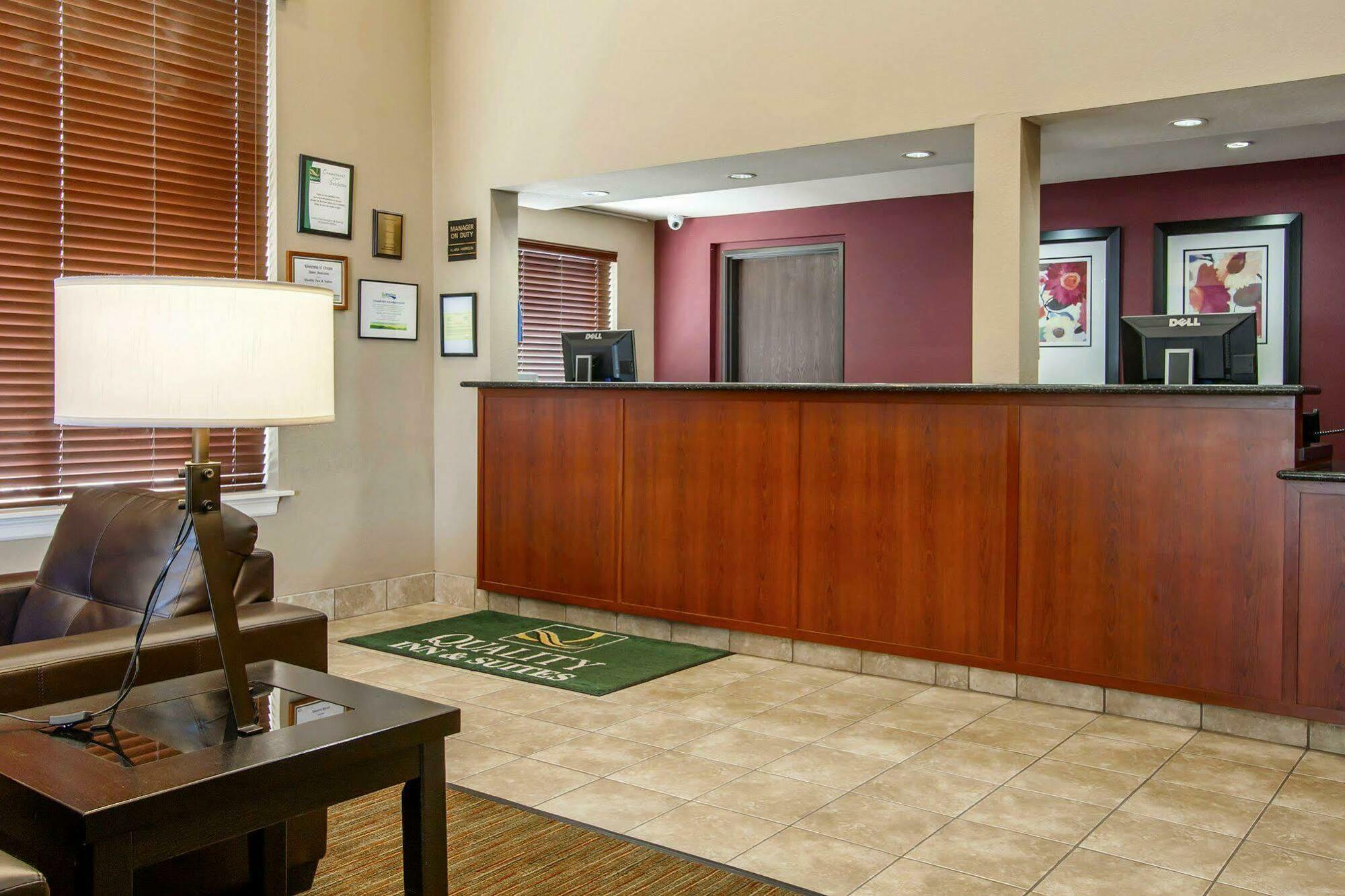 Quality Inn & Suites Springfield Dış mekan fotoğraf